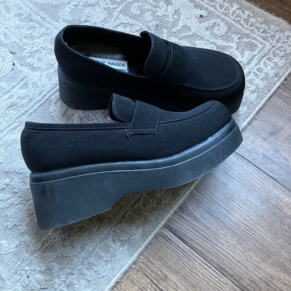 Steve Madden Vintage 90’s Black Platform Sugar Loafers